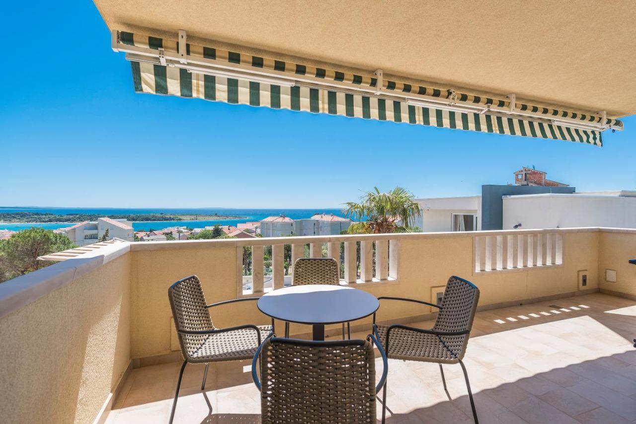 Apartamento Kings View Sarkic Novalja Exterior foto