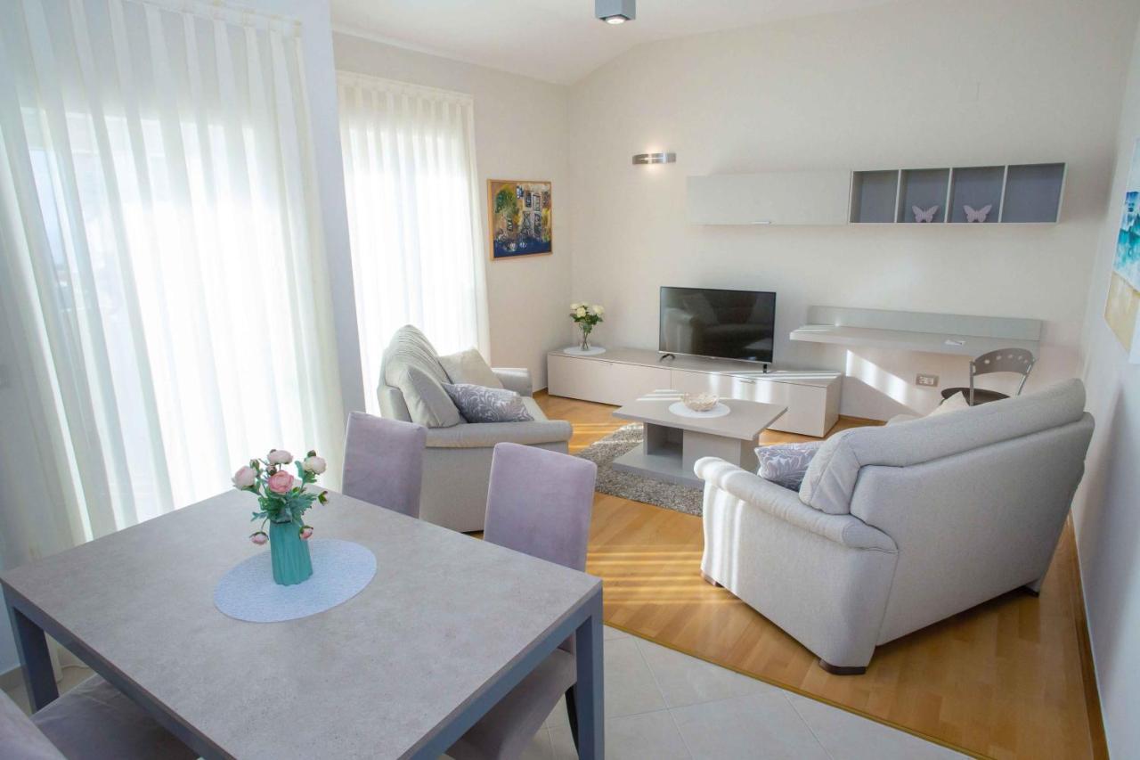 Apartamento Kings View Sarkic Novalja Exterior foto